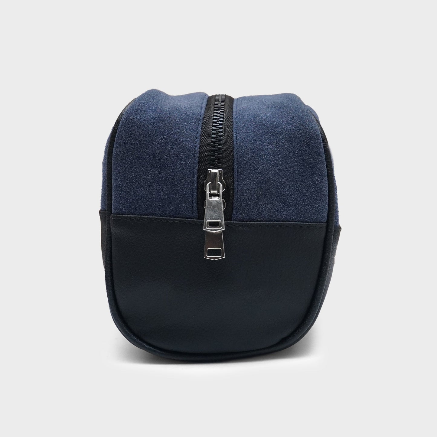 BERRY TOILETRY BAG