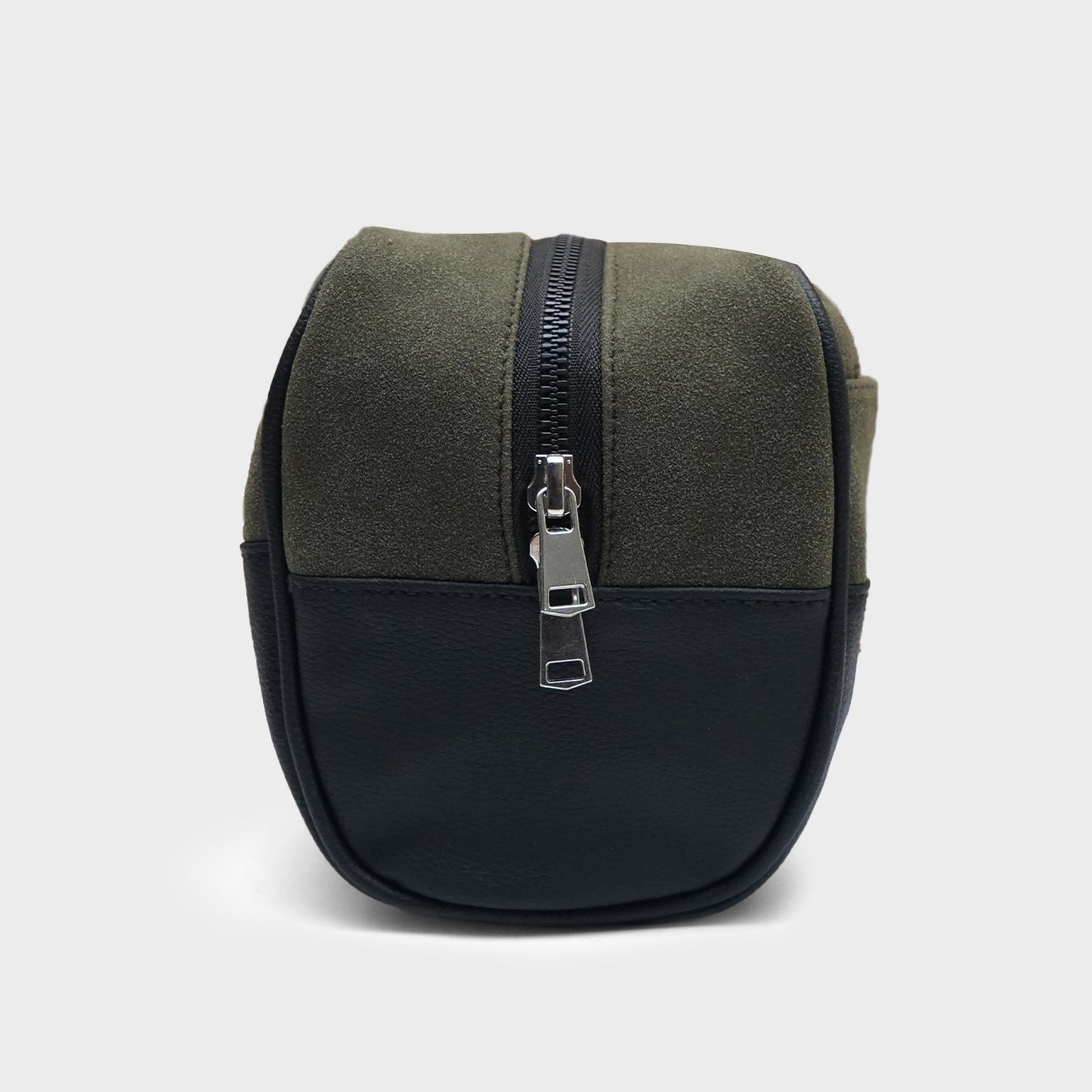 BERRY TOILETRY BAG