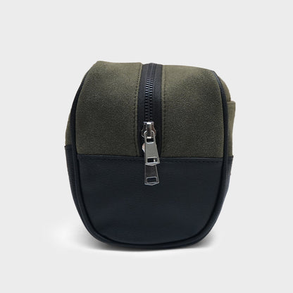 BERRY TOILETRY BAG