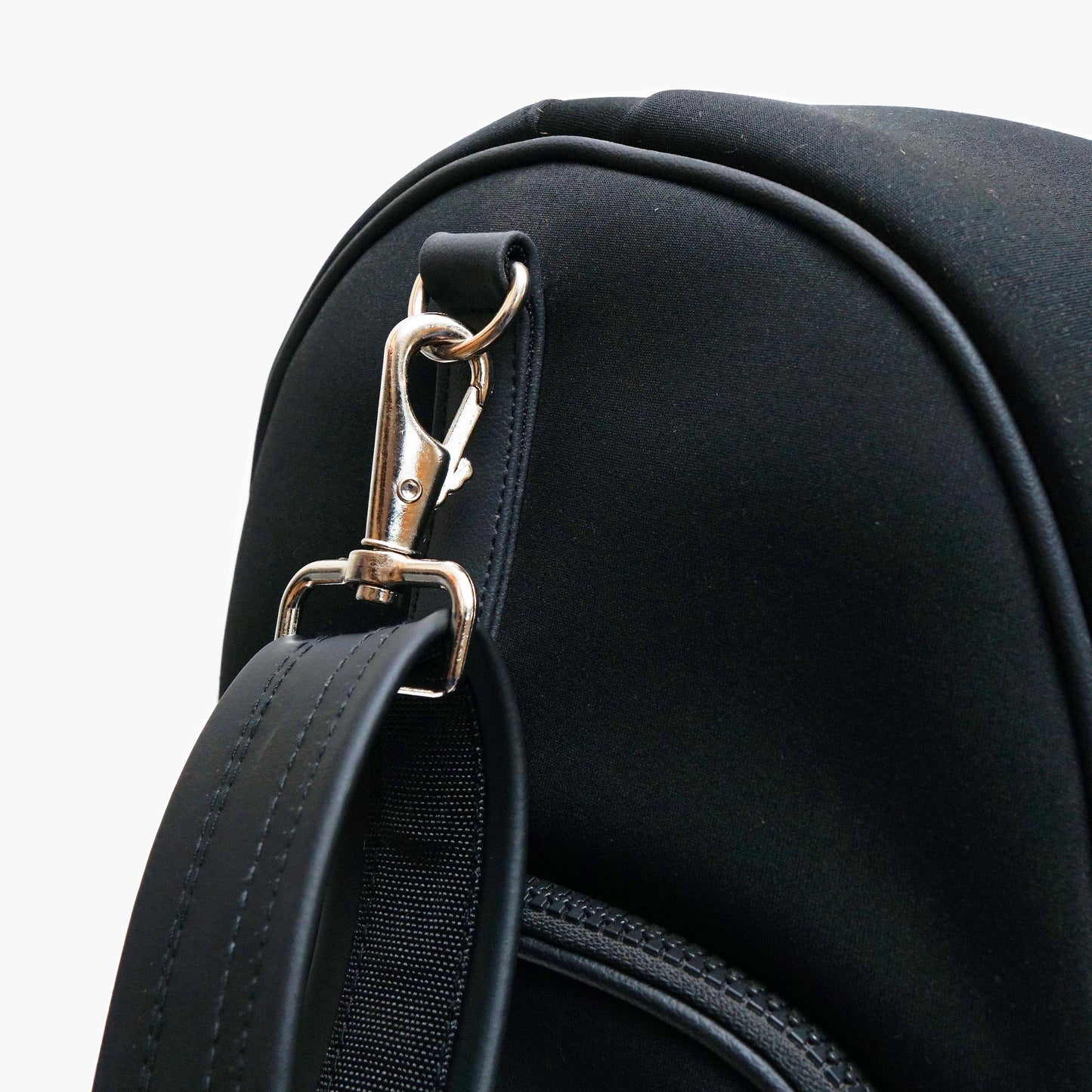 Basic MID Black Duffle